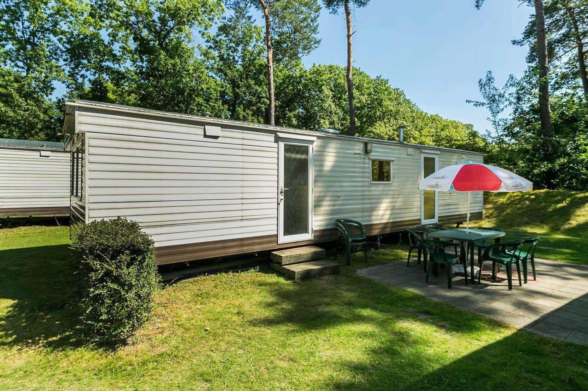 Oostappen Vakantiepark Arnhem Bv Exterior photo